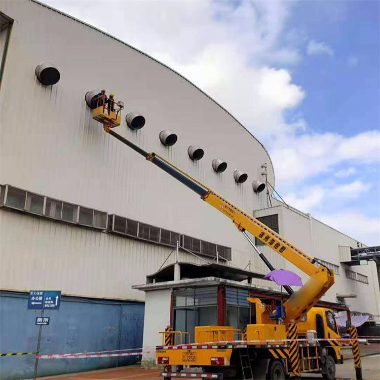 宣城高空作业车出租服务：专业广告牌安装解决方案